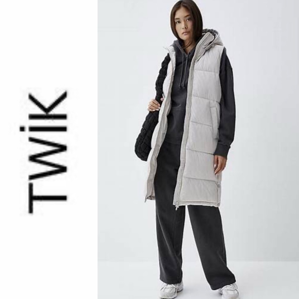 EUC SZ XL TWIK Long Hooded Puffer Vest